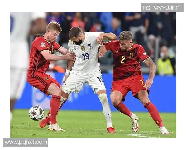 聚焦世界足球球星中场位置 精英球员的技术与战术分析